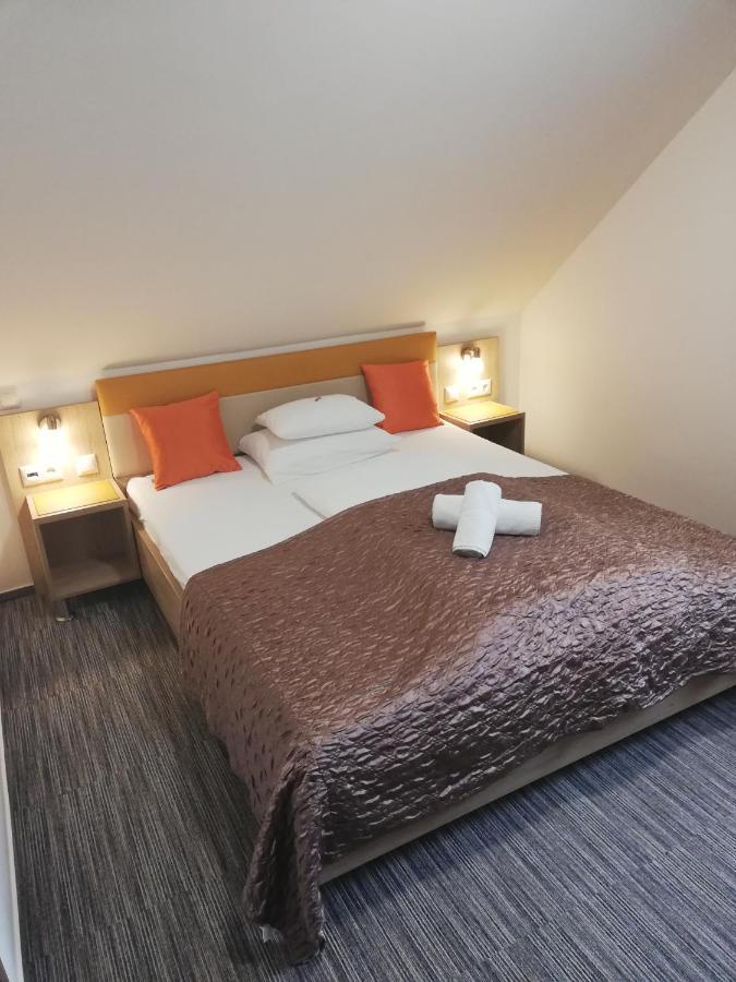 Hotel Dolce Vita Балатонкенесе Екстериор снимка