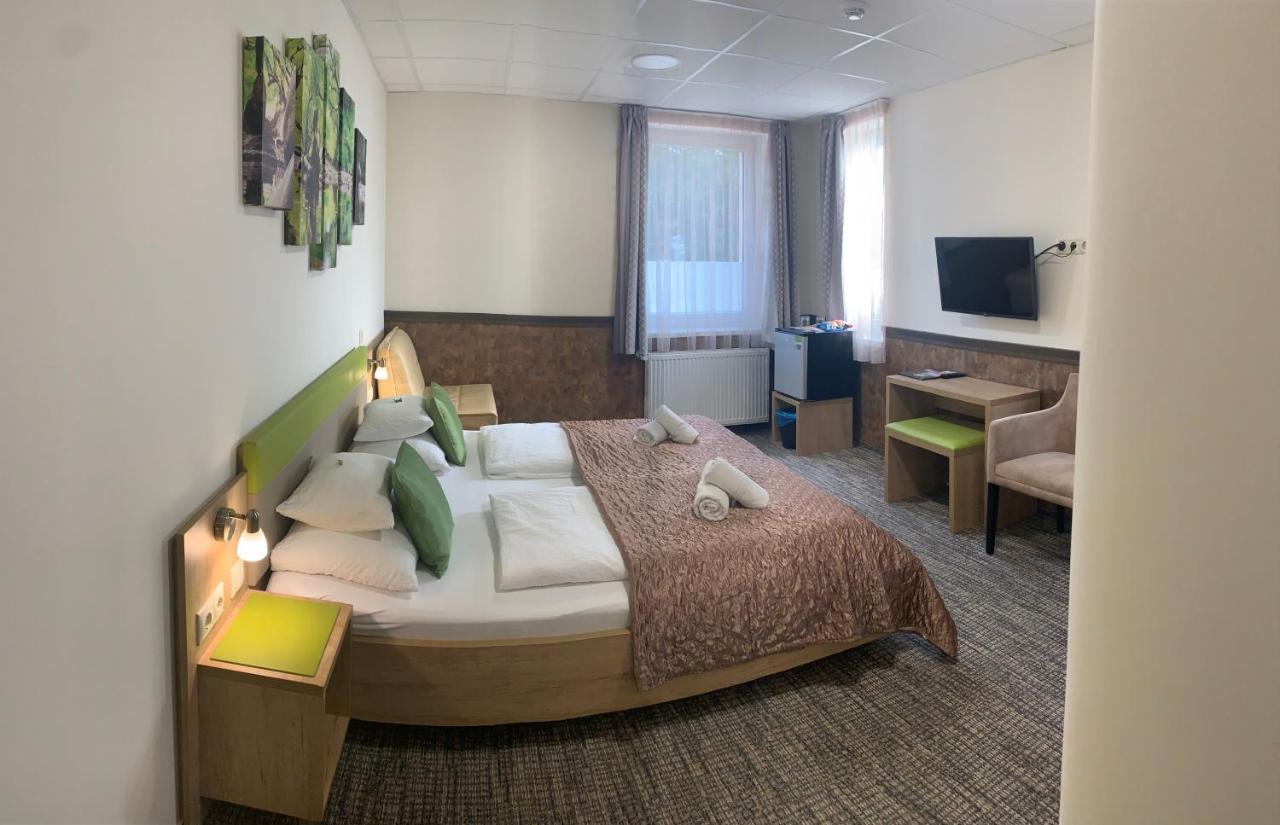 Hotel Dolce Vita Балатонкенесе Екстериор снимка