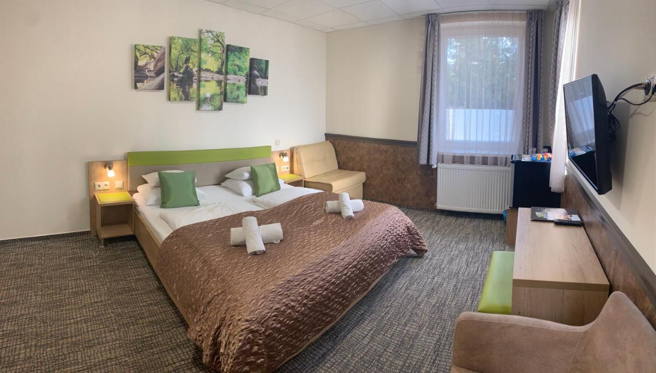 Hotel Dolce Vita Балатонкенесе Екстериор снимка